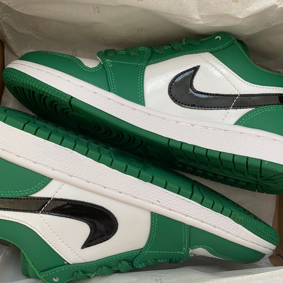 Jordan Shoes - Jordan 1 Low Pine Green